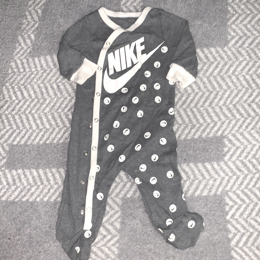 6M Nike Outfit